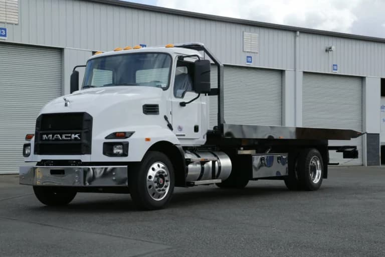 Mack MD6 With Cottrell 1-Car Vehicle Delivery Body