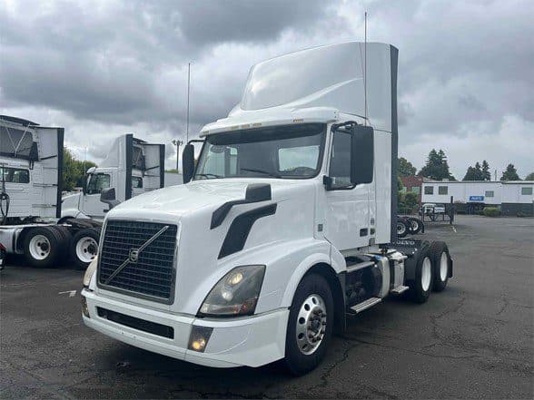 Photo of 2017 VOLVO VNL64T300 UP10354