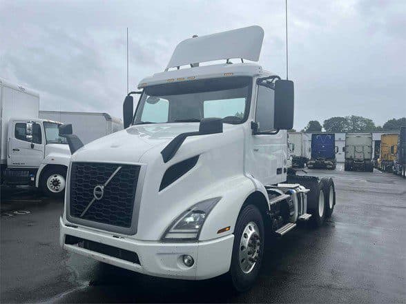 Photo of 2019 VOLVO VNR64T300 UP10430