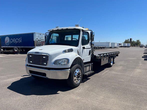 Photo of 2020 FREIGHTLINER BUSINESS CLASS M2 106 JU1009