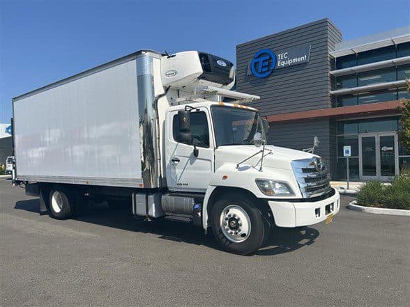 Photo of 2017 HINO 268 ULY1025
