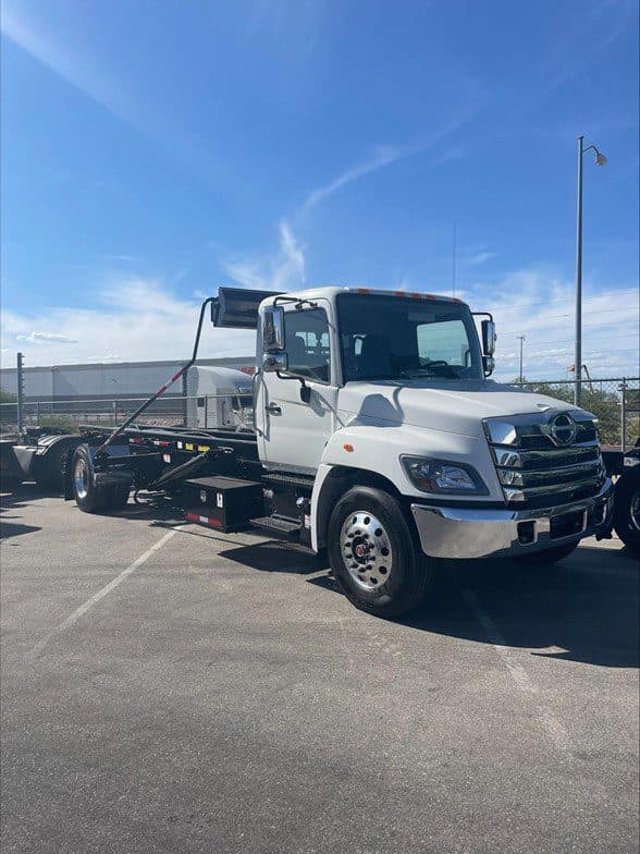 Photo of 2025 HINO L6 ROLL-OFF