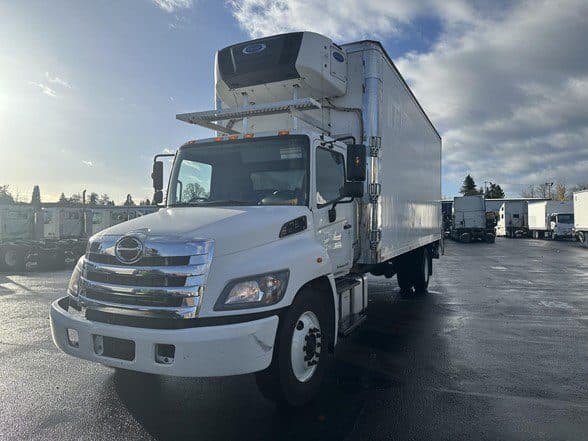 Photo of 2020 HINO 268A UP10743