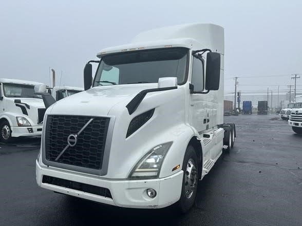 Photo of 2019 VOLVO VNR64T640 UP10794