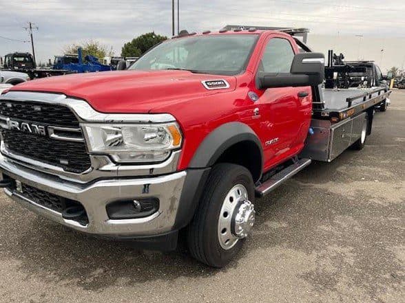 Photo of 2024 RAM 5500 SLT JN5594