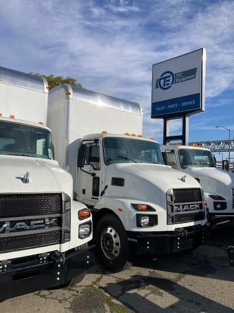 Photo of 2024 MACK MD6 MMB1164