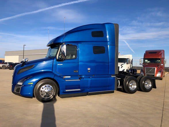 Photo of 2025 VOLVO VNL64T760 VSC1087