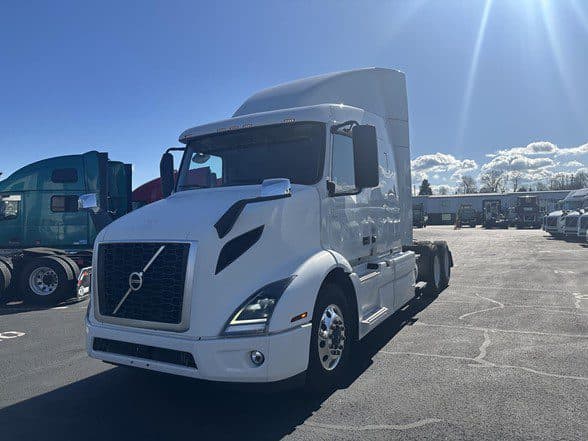 Photo of 2019 VOLVO VNR64T640 UP10823