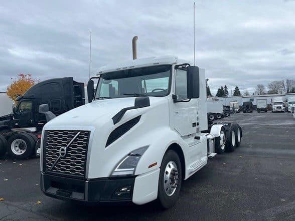 Photo of 2019 VOLVO VNL84T300 UP10917L
