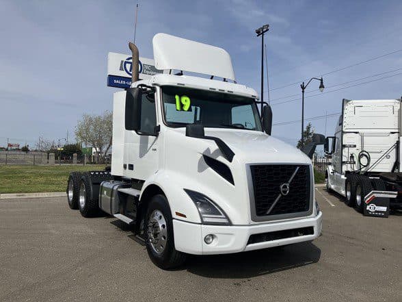 Photo of 2019 VOLVO VNR64T300 UD3388L