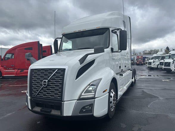 Photo of 2020 VOLVO VNL64T760 UP10866