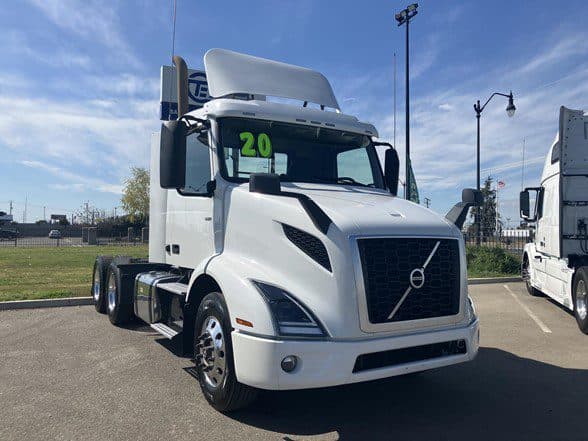 Photo of 2020 VOLVO VNR64T300 UD3397L