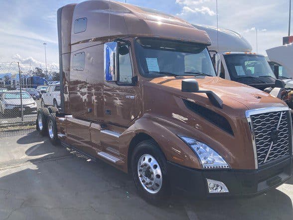 Photo of 2023 VOLVO VNL64T760 UC5543