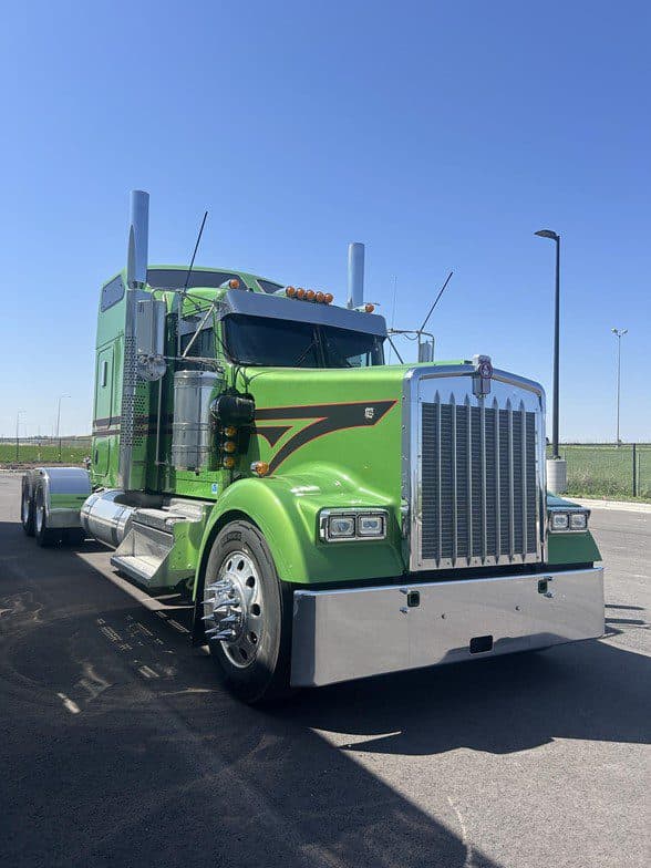 Photo of 2021 KENWORTH W900 CSF1001