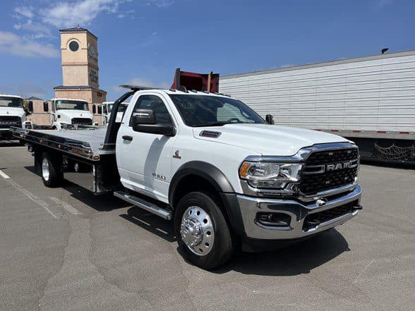 Photo of 2024 RAM 5500 HD SLT JN5546