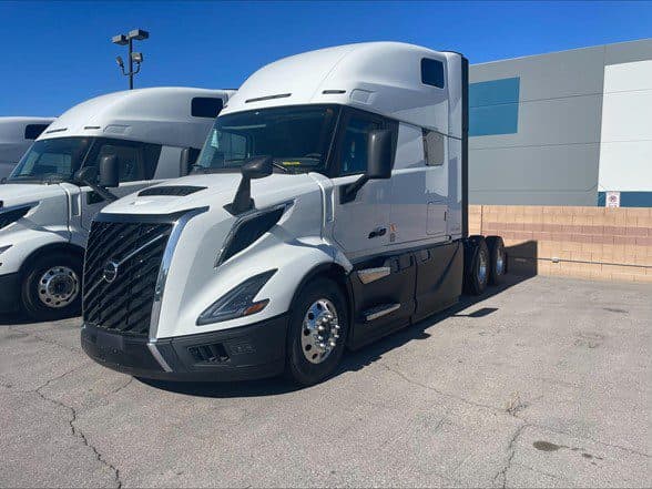 Photo of 2025 VOLVO VNL64T860 VB6832