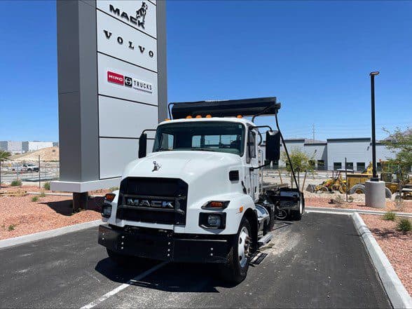 Photo of 2022 MACK MD6 ROLL-OFF