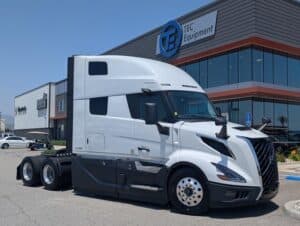 2025 VOLVO VNL64T860 VB6827