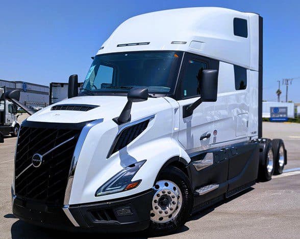 Photo of 2025 VOLVO VNL64T860 VB6839