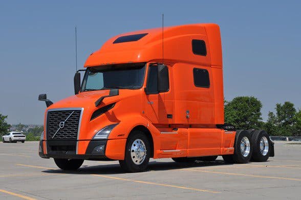 Photo of 2022 VOLVO VNL64T860 UMH1067