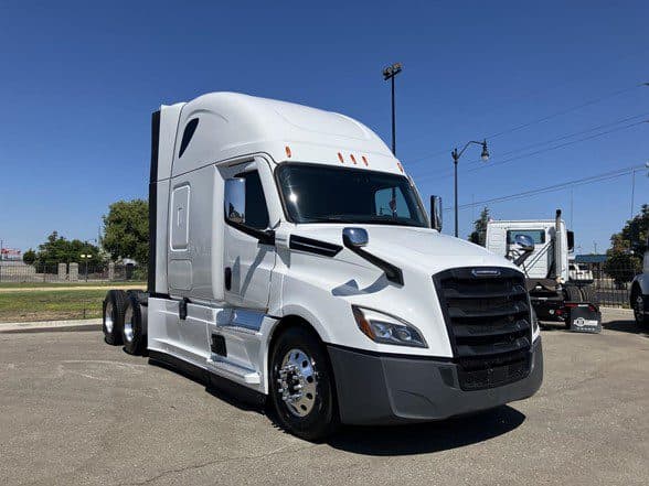 Photo of 2023 FREIGHTLINER CASCADIA 126 UE0977