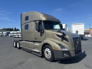 2022 VOLVO VNL64T860 UP10995