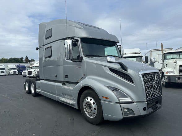 Photo of 2022 VOLVO VNL64T860 UTP1232