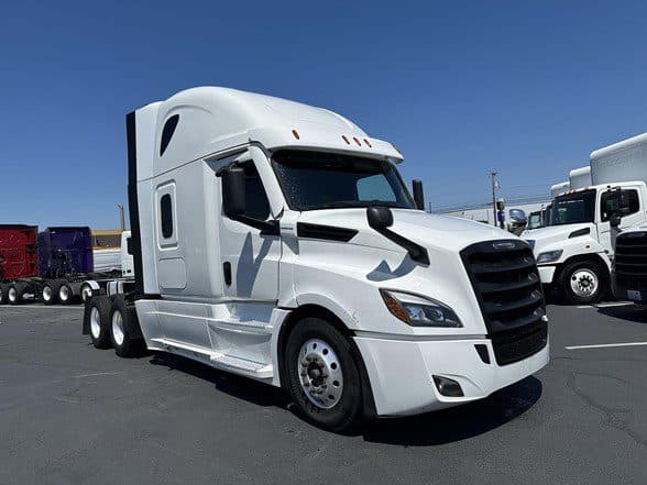 Photo of 2022 FREIGHTLINER CASCADIA 126