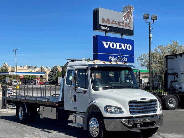 Photo of 2025 FREIGHTLINER BUSINESS CLASS M2 106