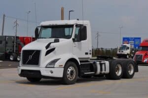 2019 VOLVO VNR64T300 UD3391L