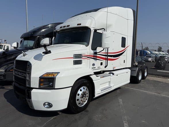 Photo of 2022 MACK ANTHEM 64T UC5614