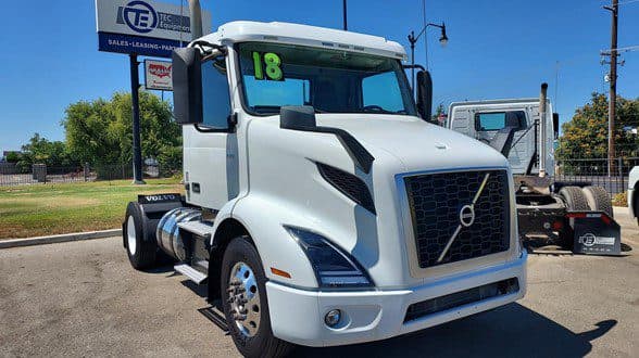 Photo of 2018 VOLVO VNR42T300 UD3402L