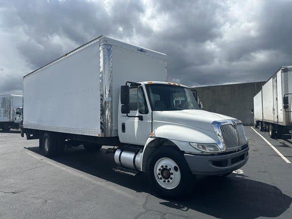 Photo of 2013 INTERNATIONAL DURASTAR 4300 UP10949C