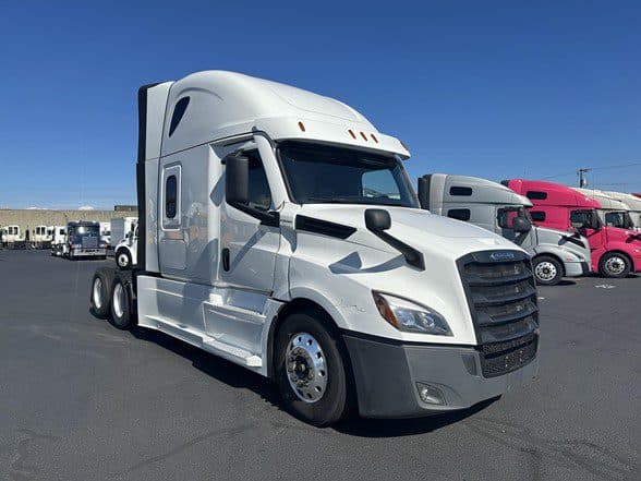 Photo of 2022 FREIGHTLINER CASCADIA 126