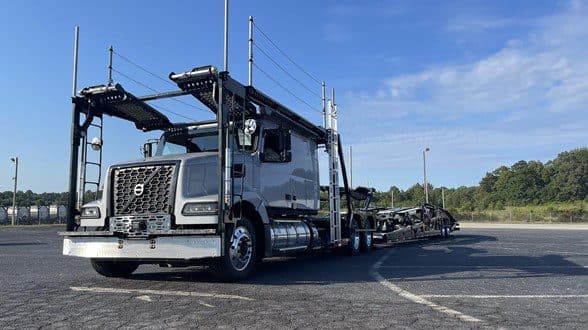 Photo of 2025 VOLVO VAH64600 ATN3361