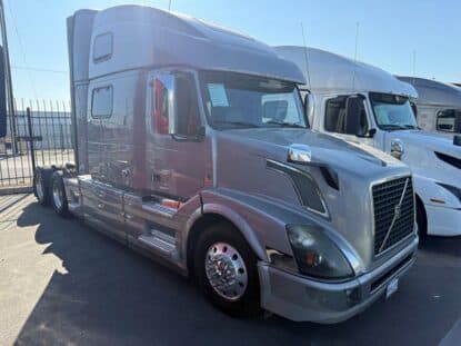 2016 VOLVO VNL64T780 UC5624 photo