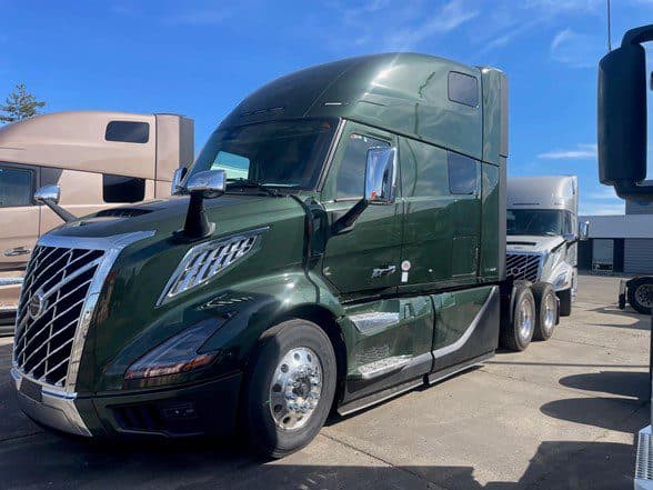 Photo of 2025 VOLVO VN4860 VM1645