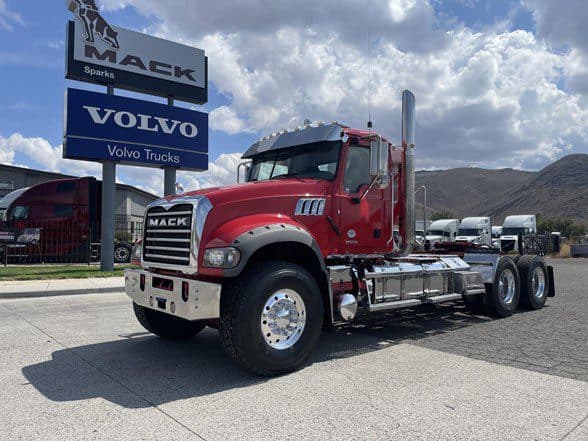 Photo of 2019 MACK GRANITE 64FT UTR2053