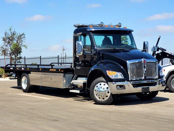 Photo of 2024 KENWORTH T280 JN5674