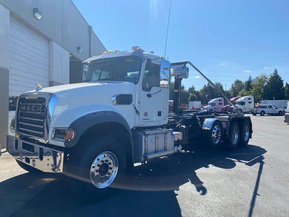 Photo of 2025 MACK GRANITE 64FR MS1752