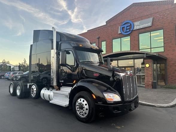 Photo of 2018 PETERBILT 579 UP10860