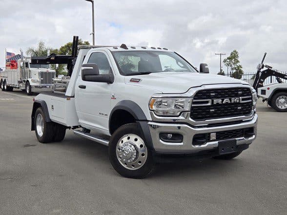 Photo of 2023 RAM 5500 HD SLT JN5314