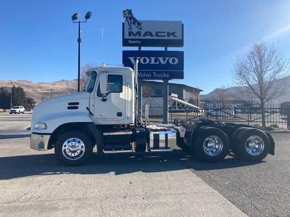 Photo of 2018 MACK PINNACLE CXU613 40190
