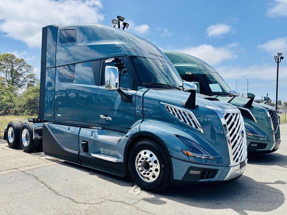 Photo of 2025 VOLVO VNL64T860 VB6672