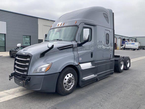 Photo of 2022 FREIGHTLINER CASCADIA 126 UC5585