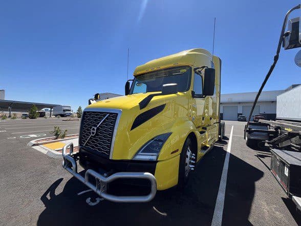 Photo of 2022 VOLVO VNL64T760 UC5597
