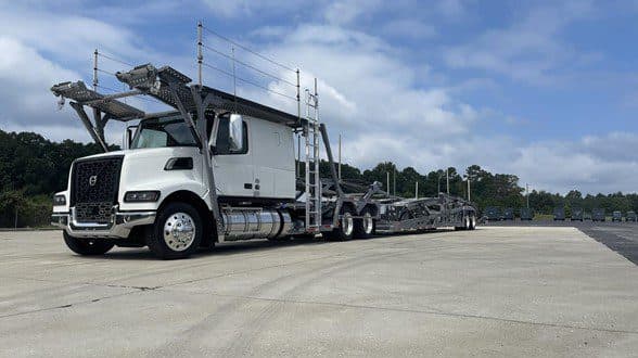 Photo of 2025 VOLVO VAH64600 ATN3303
