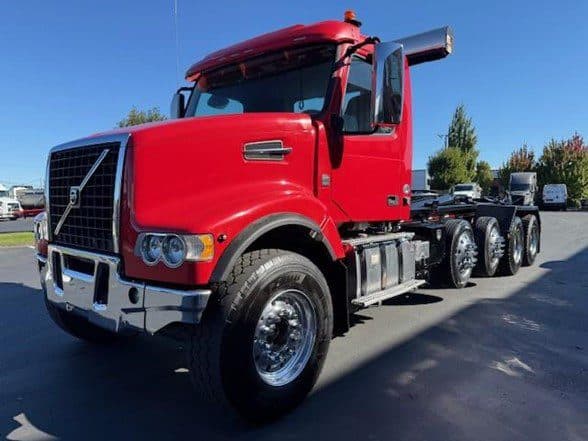 Photo of 2018 VOLVO VHD84F200 UP11085L