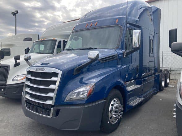 Photo of 2020 FREIGHTLINER CASCADIA 126 UC5549