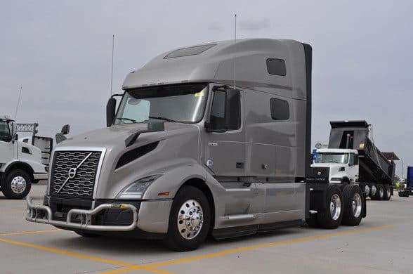 Photo of 2022 VOLVO VNL64T760 UC5599
